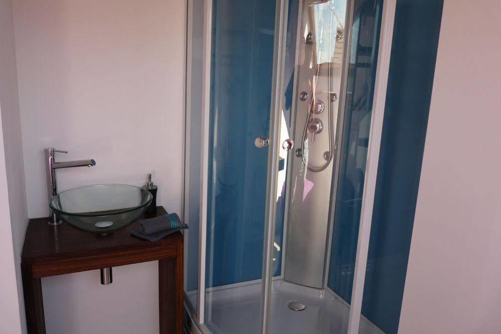 Hotel Du Côté De Chez Jos Bezons Esterno foto