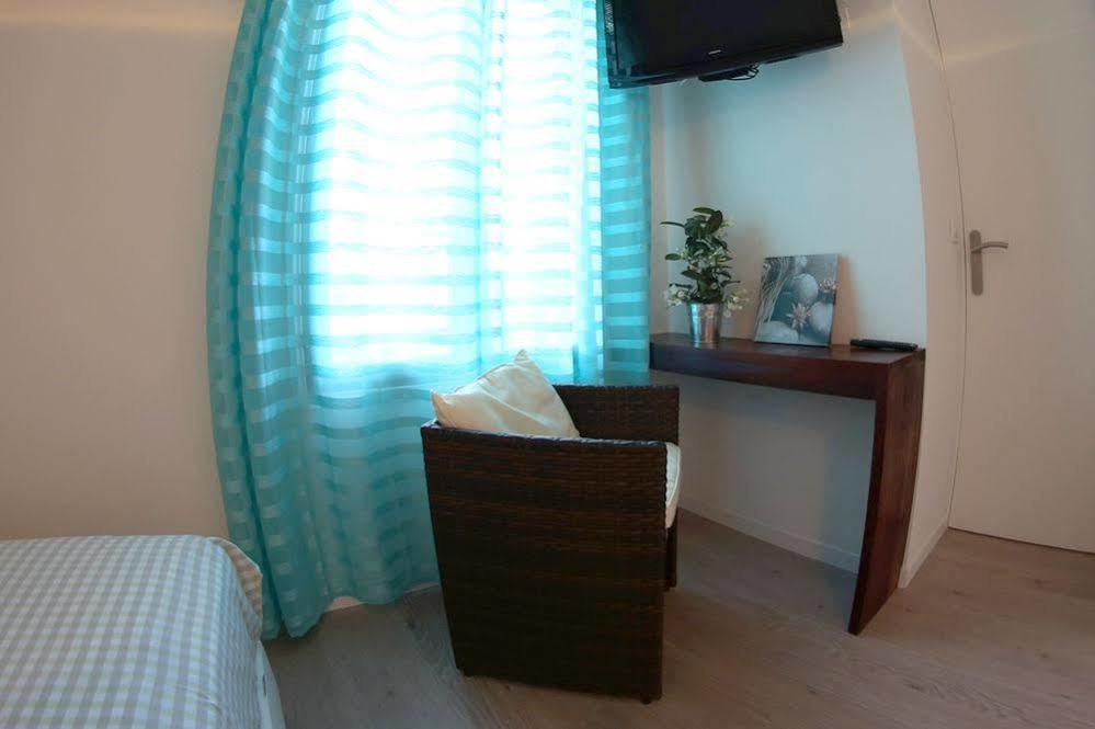 Hotel Du Côté De Chez Jos Bezons Esterno foto
